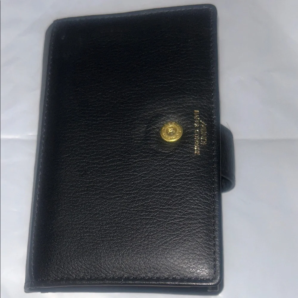 Mundi Black Leather Binder with Gold Accent